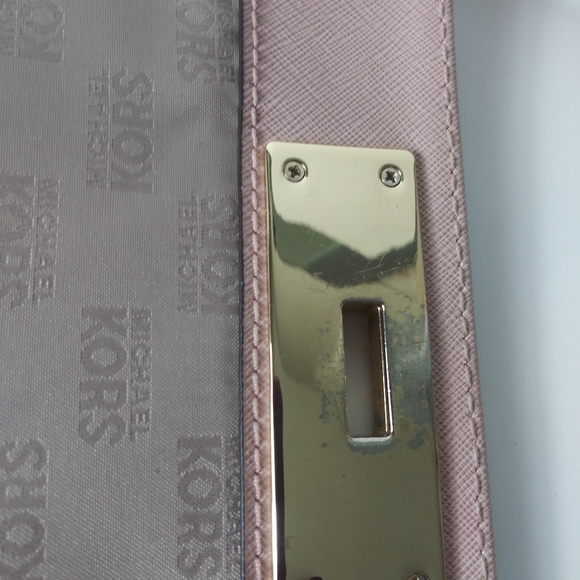 MICHAEL Michael Kors Blush Crossbody #OD-1610 - Picture 10 of 16